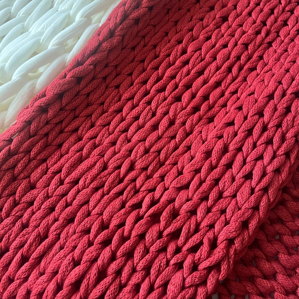 Chunky Knit Burgundy Blanket